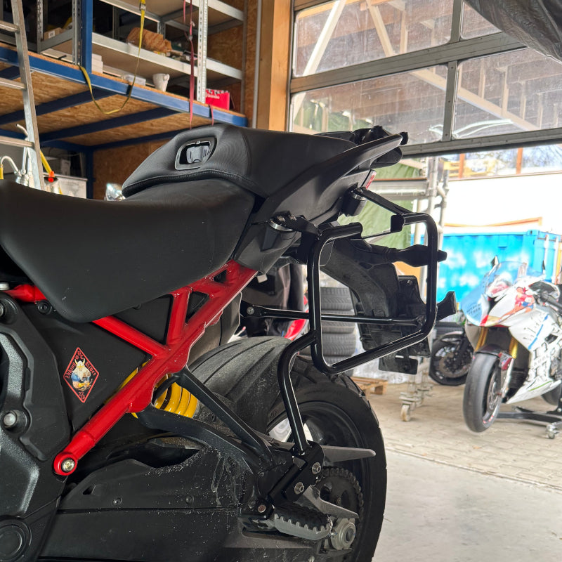 Alukoffer Model X Serie - Ducati Multistrada V4 - MyTech