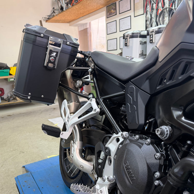 Alukoffer Model X Serie - BMW F900GS - MyTech